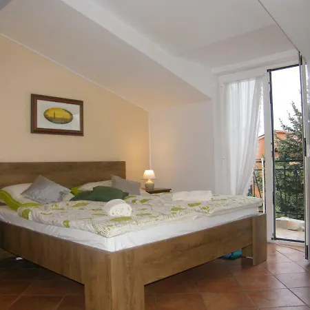 Studio Apartman Olivera *